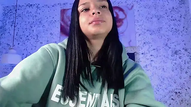 Snapshot of Zoee_babygirl chatting on 01/04/25, 12:59 Zoee babygirl online show from 01/04/25, 12:59