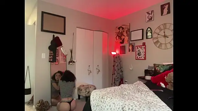 Snapshot of babybimbo chatting on 03/10/25, 08:01 babybimbo online show from 03/10/25, 08:01