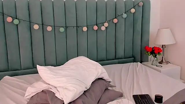 AnnyCherry  online show from 03/17/25, 09:34