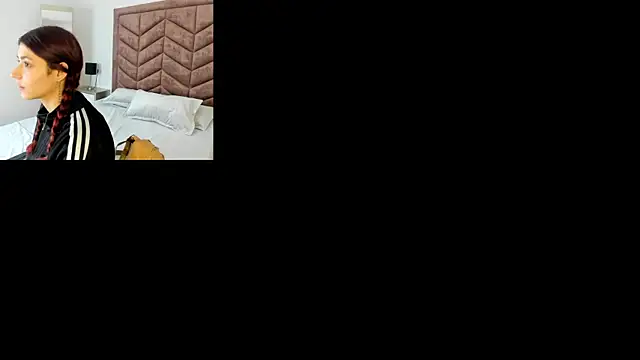 AnnyCherry  online show from 10/30/25, 06:52