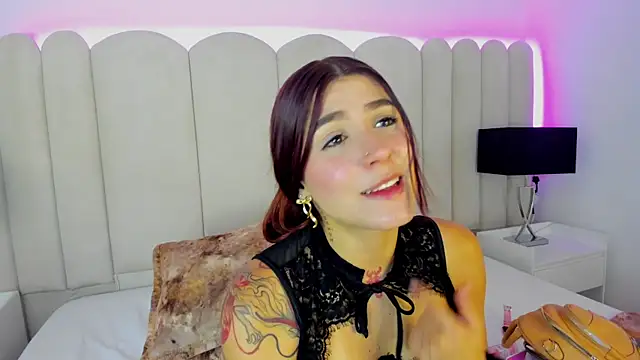 AnnyCherry  online show from 01/06/26, 08:01