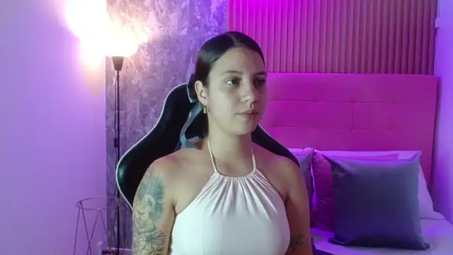 melody  bleir online show from 09/19/25, 08:09