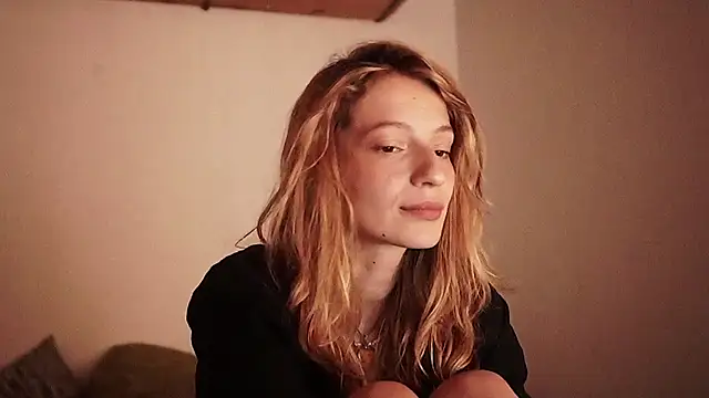 Stephany talks online show from 12/22/24, 01:55