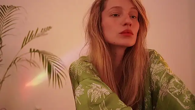 Stephany talks online show from 02/03/26, 01:59