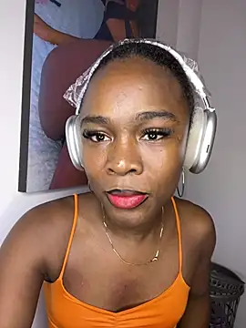 Snapshot of sexual_diamond chatting on 07/18/26, 12:48 sexual diamond online show from 07/18/26, 12:48