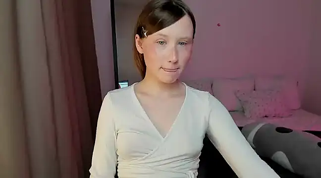 Stella Sunny online show from 12/19/24, 07:18