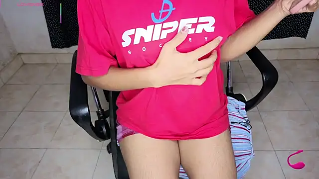 Snapshot of Liyana_Babe chatting on 05/27/26, 05:32 Liyana Babe online show from 05/27/26, 05:32