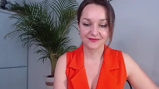 AliciaDesire online show from 02/06/25, 07:56