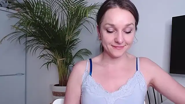 AliciaDesire online show from 02/12/25, 03:27