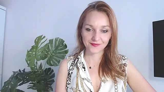 AliciaDesire online show from 04/01/26, 06:14