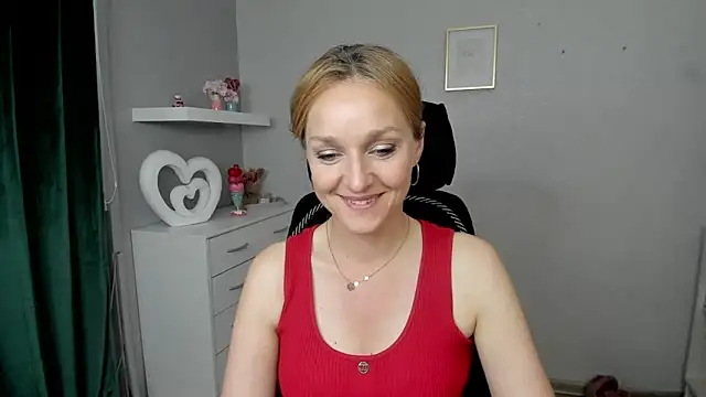 AliciaDesire online show from 05/21/26, 05:42