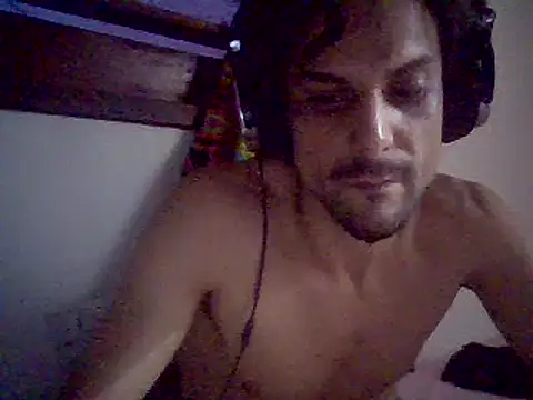 couplemilk online show from 12/05/24, 07:27