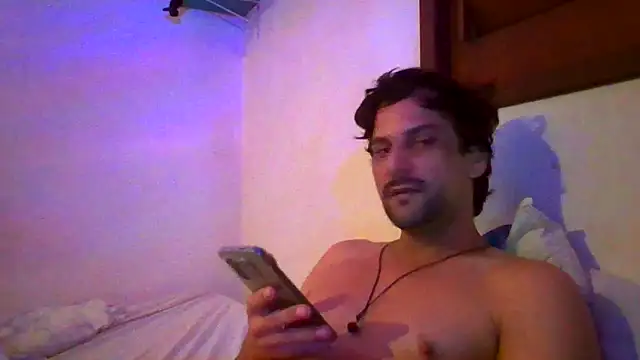 Snapshot of couplemilk chatting on 02/08/26, 01:42 couplemilk online show from 02/08/26, 01:42