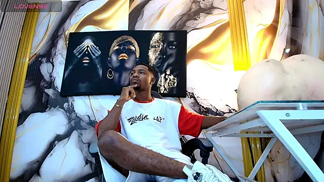 Thomas shelbys online show from 04/12/26, 03:00