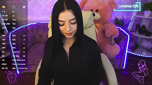 KitnissKiss online show from 02/10/25, 09:36