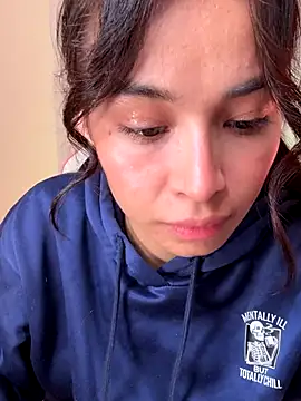 Adriennesexxx online show from 12/05/25, 06:37