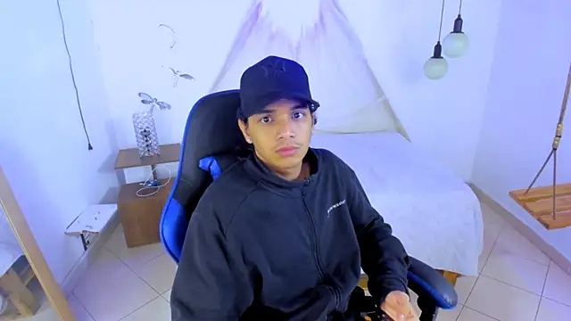 Snapshot of Brand_habes chatting on 12/01/25, 09:36 Brand habes online show from 12/01/25, 09:36