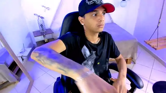 Snapshot of Brand_habes chatting on 01/16/26, 01:09 Brand habes online show from 01/16/26, 01:09