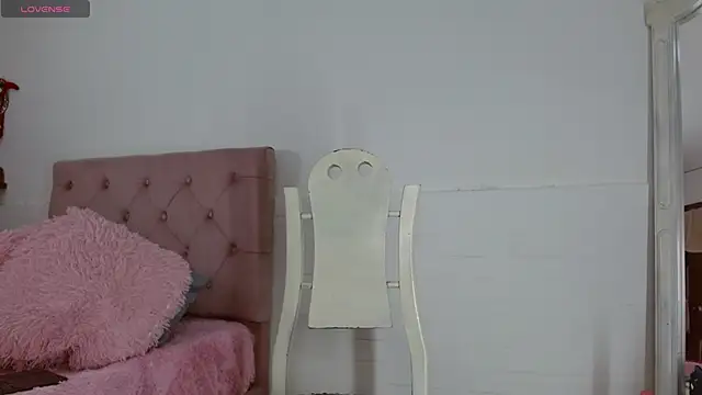 Snapshot of tifanny-squirt chatting on 02/24/25, 03:53 tifanny-squirt online show from 02/24/25, 03:53