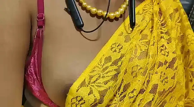 Snapshot of Anjali_cute-Pondati chatting on 02/13/25, 11:50 Anjali cute-Pondati online show from 02/13/25, 11:50