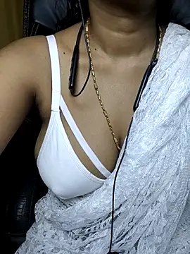 Snapshot of Anjali_cute-Pondati chatting on 06/19/26, 12:04 Anjali cute-Pondati online show from 06/19/26, 12:04