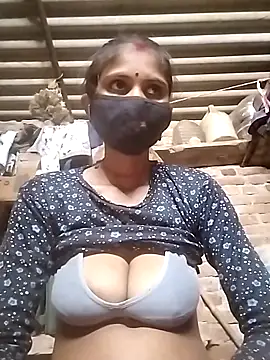 Ritu-0143 online show from 04/11/26, 02:43