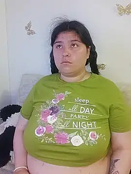 Snapshot of LennaTurnerr chatting on 02/19/25, 10:09 LennaTurnerr online show from 02/19/25, 10:09