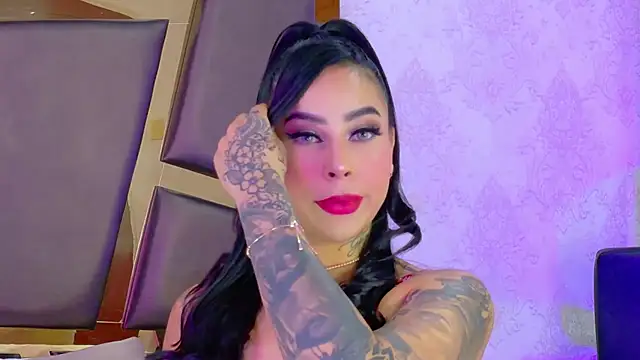 Snapshot of GiahDaniels chatting on 02/15/26, 09:30 GiahDaniels online show from 02/15/26, 09:30