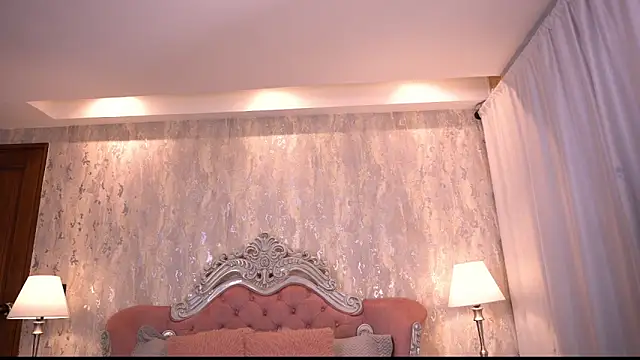 AngelineConnor online show from 02/01/26, 08:18