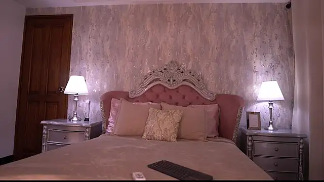 AngelineConnor online show from 05/27/26, 08:06