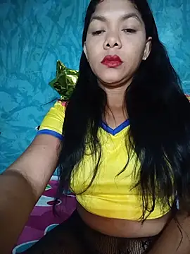 DIORA Latina online show from 06/18/26, 03:07
