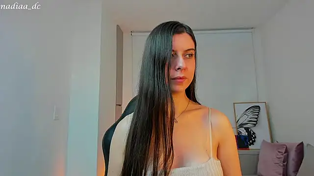 Snapshot of Nadiaa_ chatting on 12/24/24, 03:05 Nadiaa online show from 12/24/24, 03:05