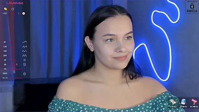 Snapshot of _Sweetie_ chatting on 02/04/25, 12:22 Sweetie online show from 02/04/25, 12:22