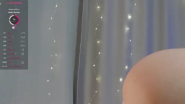 Snapshot of _Sweetie_ chatting on 02/20/25, 01:51 Sweetie online show from 02/20/25, 01:51