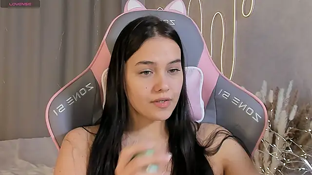 Snapshot of _Sweetie_ chatting on 03/03/25, 04:56 Sweetie online show from 03/03/25, 04:56