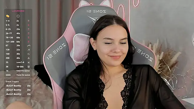 Snapshot of _Sweetie_ chatting on 03/22/25, 05:09 Sweetie online show from 03/22/25, 05:09