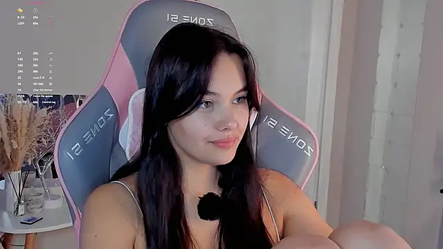 Snapshot of _Sweetie_ chatting on 09/25/25, 02:54 Sweetie online show from 09/25/25, 02:54