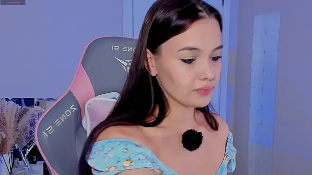 Snapshot of _Sweetie_ chatting on 11/21/25, 07:51 Sweetie online show from 11/21/25, 07:51