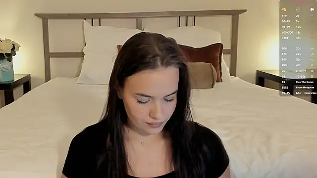 Snapshot of _Sweetie_ chatting on 12/05/25, 01:31 Sweetie online show from 12/05/25, 01:31