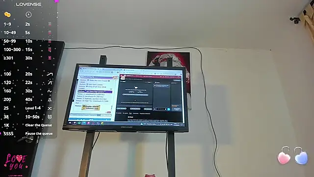 Vahiolet smith online show from 10/18/25, 03:09