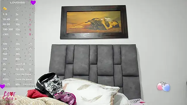 Vahiolet smith online show from 04/11/26, 03:33