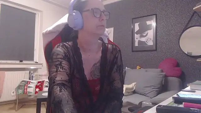 EiskalterEngel74 online show from 12/30/24, 08:15