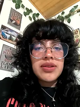 Snapshot of Fun_Everywhere chatting on 11/05/25, 08:53 Fun Everywhere online show from 11/05/25, 08:53