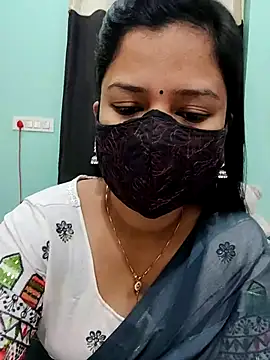 Snapshot of payal_sharma1 chatting on 03/08/25, 02:01 payal sharma1 online show from 03/08/25, 02:01