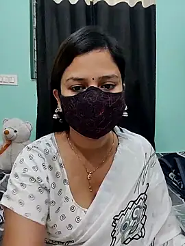 Snapshot of payal_sharma1 chatting on 03/09/25, 01:48 payal sharma1 online show from 03/09/25, 01:48