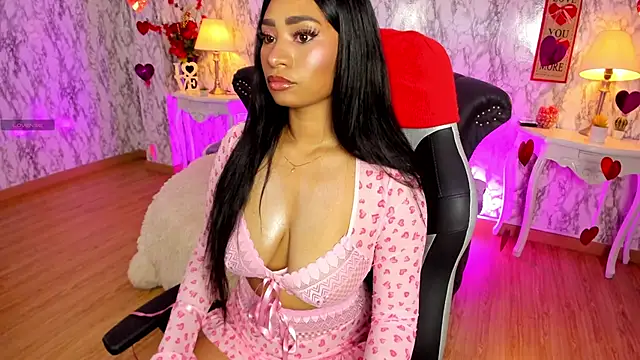 Snapshot of SpicyAmelia chatting on 02/14/25, 01:18 SpicyAmelia online show from 02/14/25, 01:18