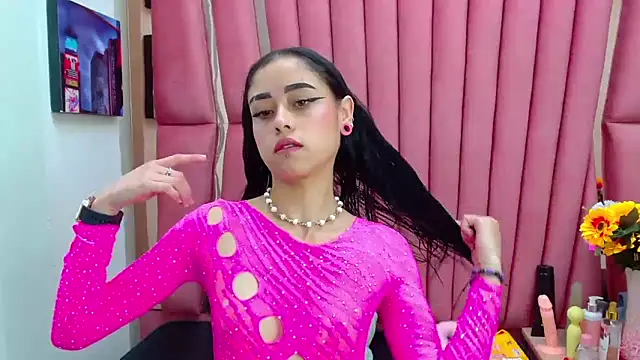 Snapshot of AnnySweett_ chatting on 01/15/25, 12:58 AnnySweett online show from 01/15/25, 12:58