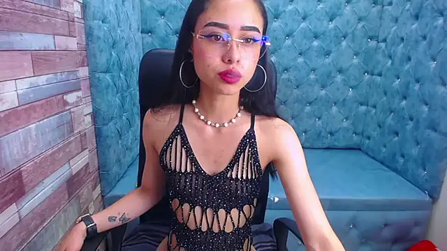 Snapshot of AnnySweett_ chatting on 01/30/25, 12:48 AnnySweett online show from 01/30/25, 12:48