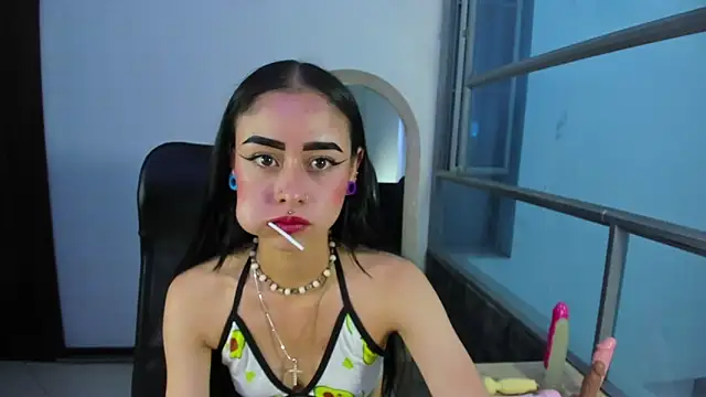 Snapshot of AnnySweett_ chatting on 09/11/25, 02:28 AnnySweett online show from 09/11/25, 02:28