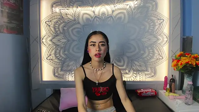 Snapshot of AnnySweett_ chatting on 09/12/25, 05:35 AnnySweett online show from 09/12/25, 05:35